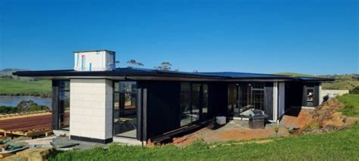 How much is it to rent a house in New Zealand?