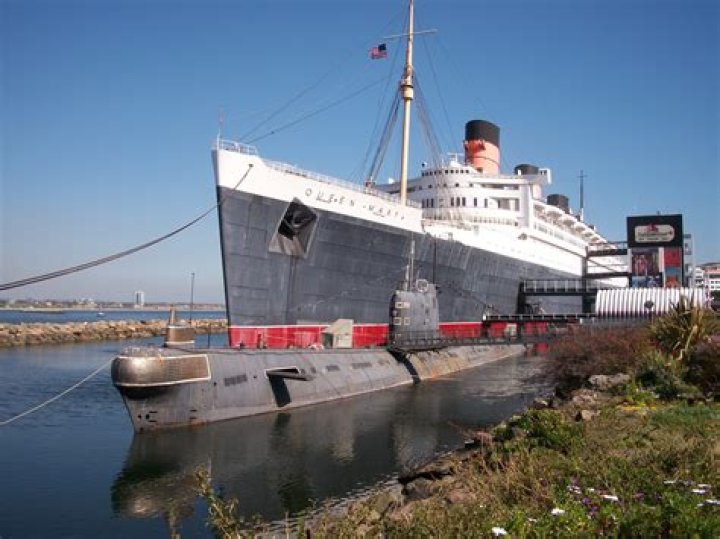 Is the Queen Mary sinking?