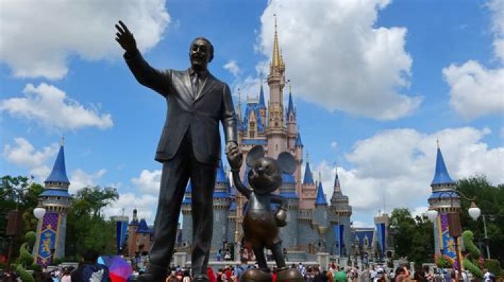 What's the biggest Disney World park?