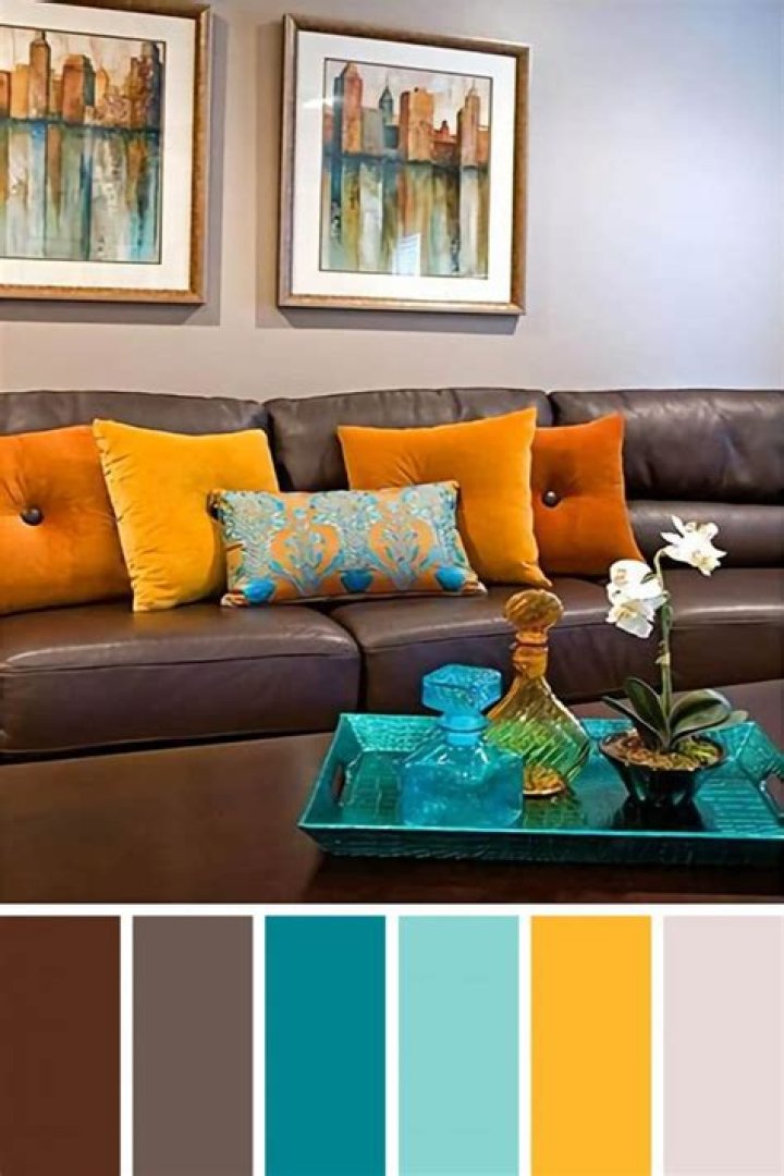 What colors go with brown for living room?